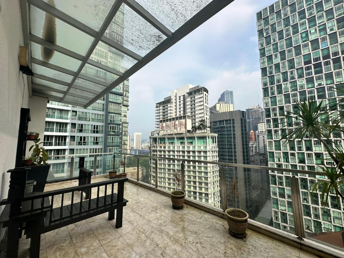 Klcc Suites By Nhb Kuala Lumpur Eksteriør billede