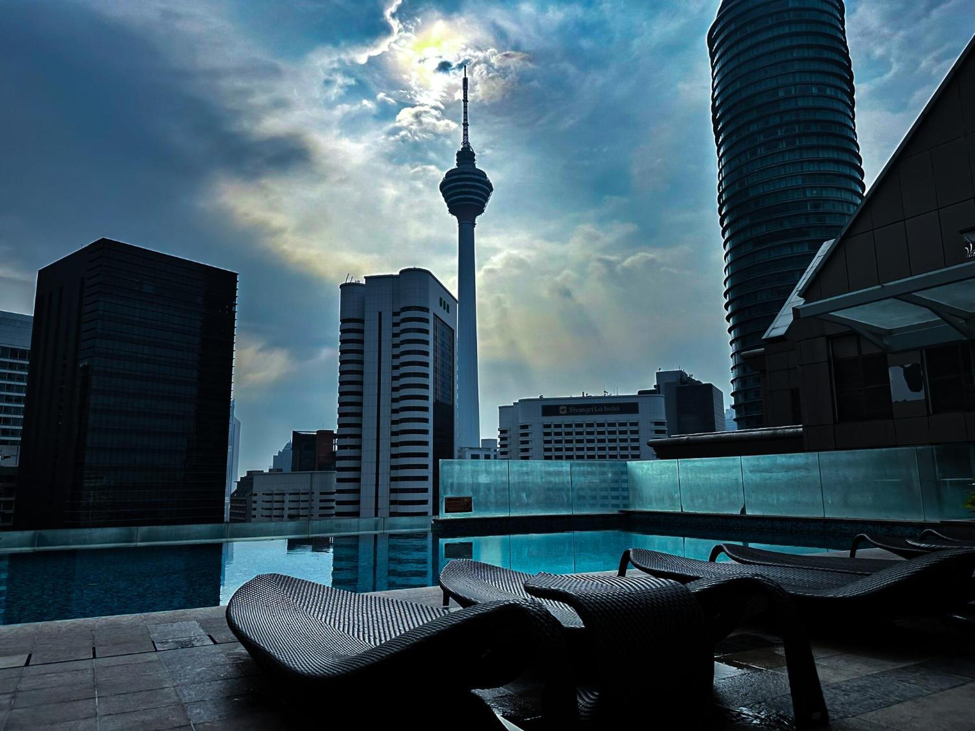 Klcc Suites By Nhb Kuala Lumpur Eksteriør billede