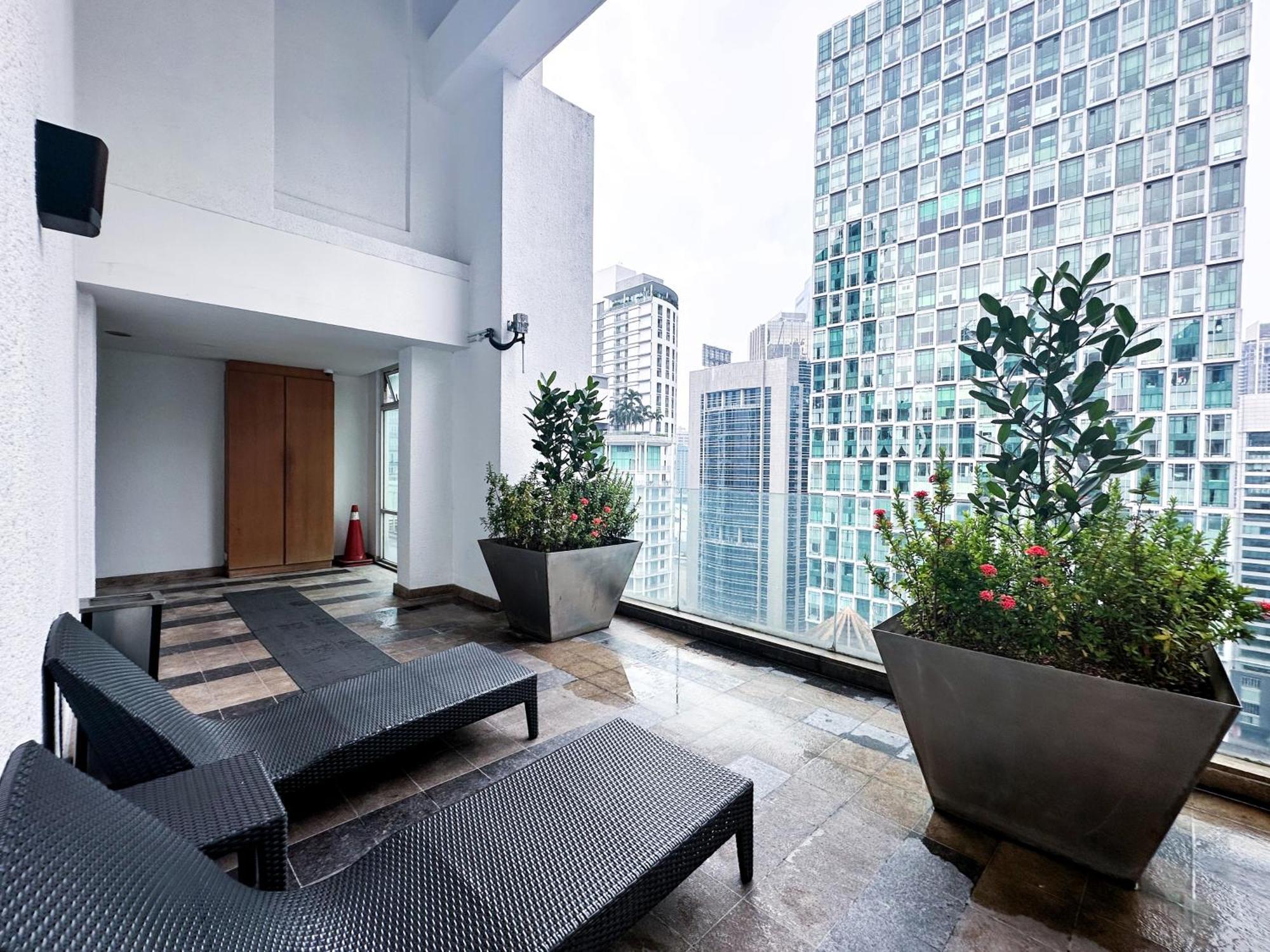 Klcc Suites By Nhb Kuala Lumpur Eksteriør billede